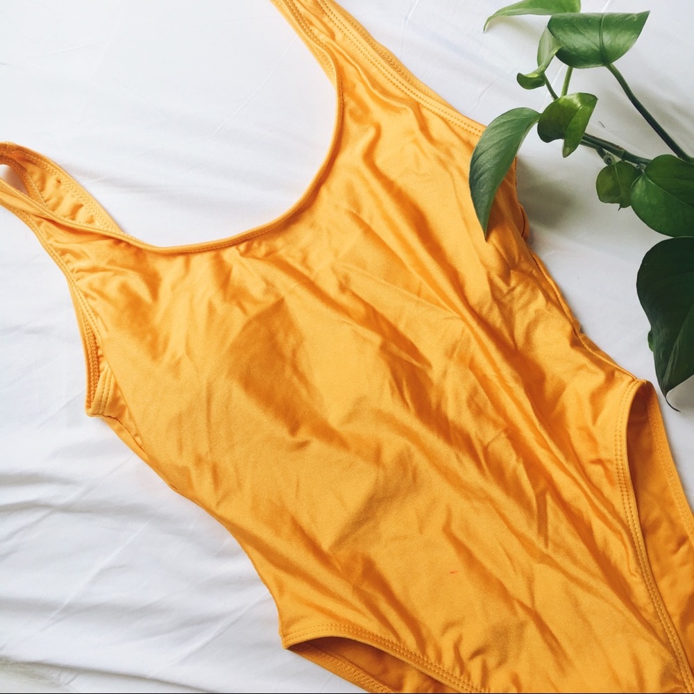 VINTAGE • Yellow one piece swimsuit